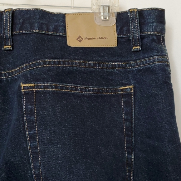Dark Blue Jeans - Picture 3 of 3